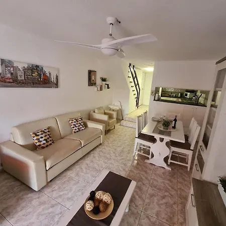 Apartment Mit Gemeinschaftspool Playa de las Americas (Tenerife)